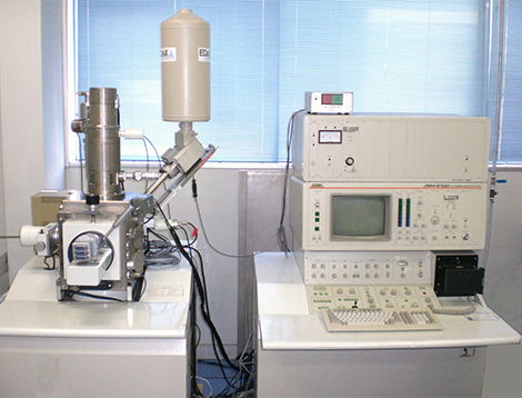 Scanning microscope(Scanning Electron Microscope: SEM)